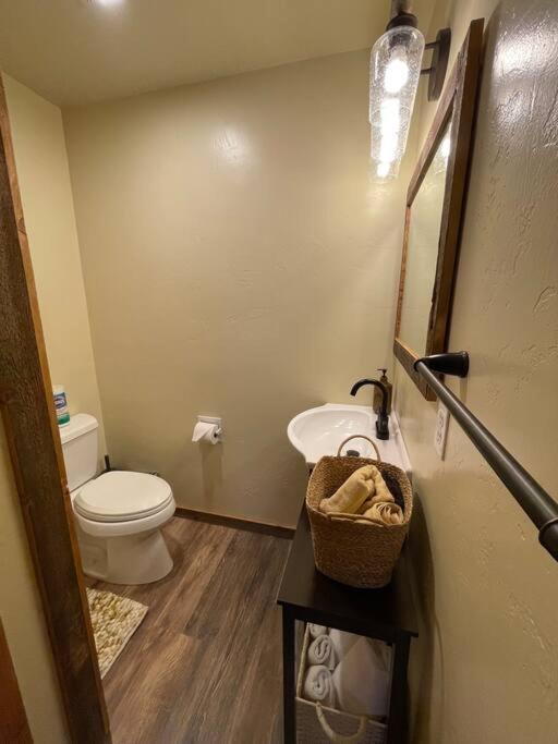 Parkway Yellowstone Guest House Apartment #3 Gardiner Ngoại thất bức ảnh