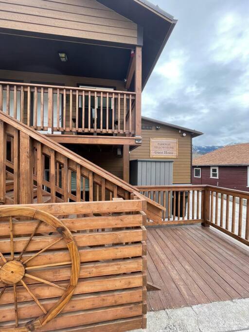 Parkway Yellowstone Guest House Apartment #3 Gardiner Ngoại thất bức ảnh